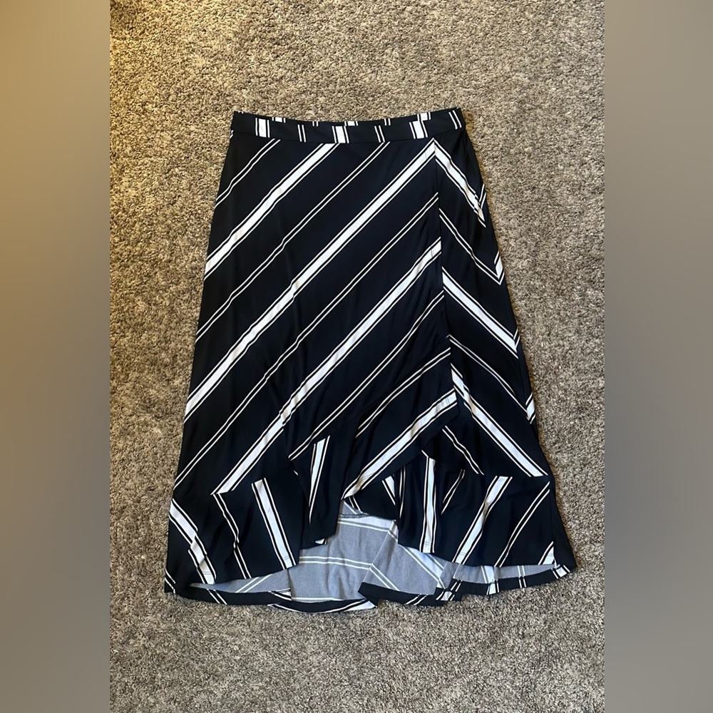 Susan Graver Black and White Diagonal Stripe A-Line Skirt